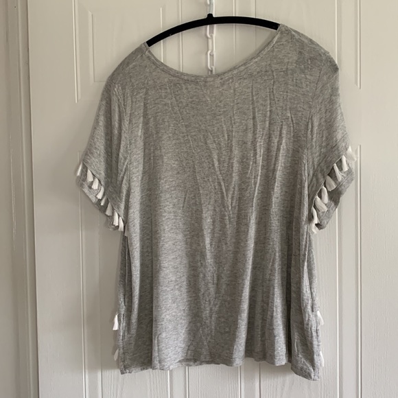 H&M Tassel T-shirt - Picture 5 of 5
